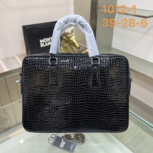 570. Montblanc 1012-1 briefcase is made of crocodile-patterned cowhide, which is