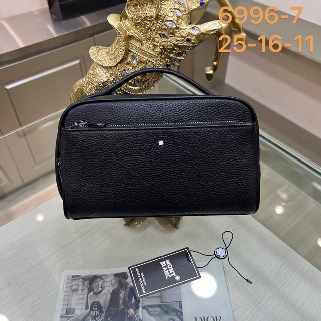 350. Montblanc 6996-7 clutch/toiletry bag, vintage and sophisticated! The minima