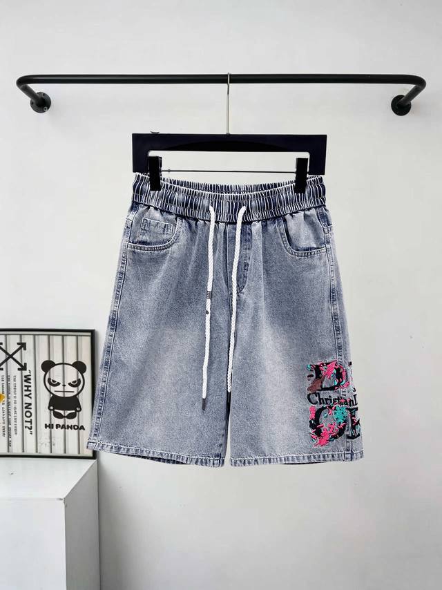 p180 Dior 2026 Summer New Denim Shorts, complete with all three labels. High-end p180 Dior 2026 Summer New Denim Shorts, complete with all three labels. High-end