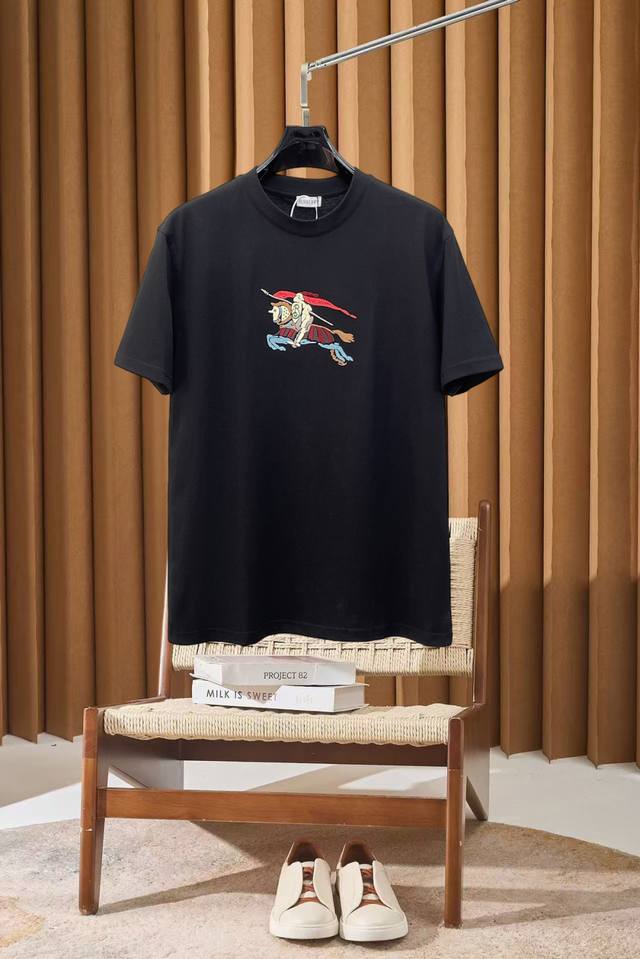 p140 Burberry New Short-Sleeve T-Shirt (Ddd) Complete with tags, original fabric