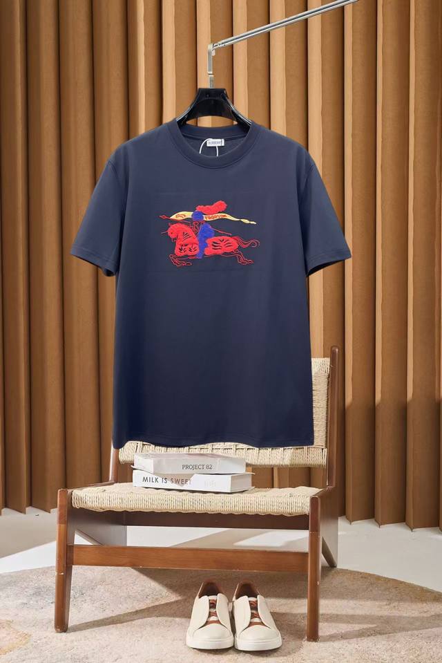 p140 Burberry New Short-Sleeve T-Shirt (Ddd) - Complete with tags, original fabr