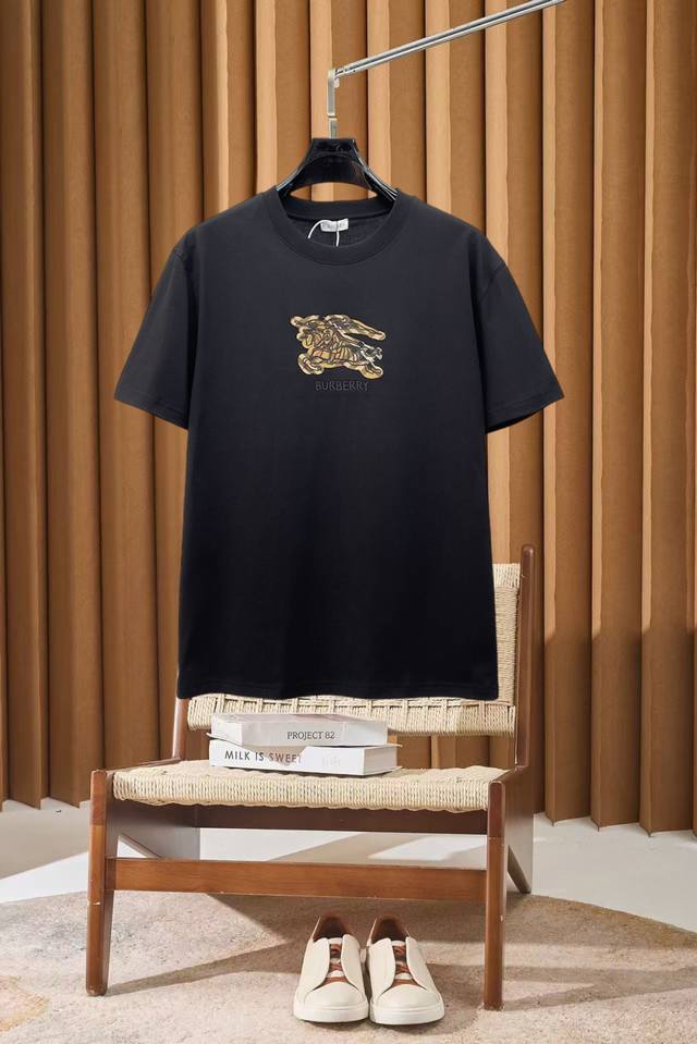 p140 Burberry New Short-Sleeve T-Shirt (Ddd) Complete with tags, original fabric