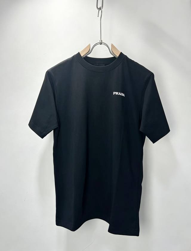 140 Same style as the official website, Prada new embroidered crew neck T-shirt, 140 Same style as the official website, Prada new embroidered crew neck T-shirt,