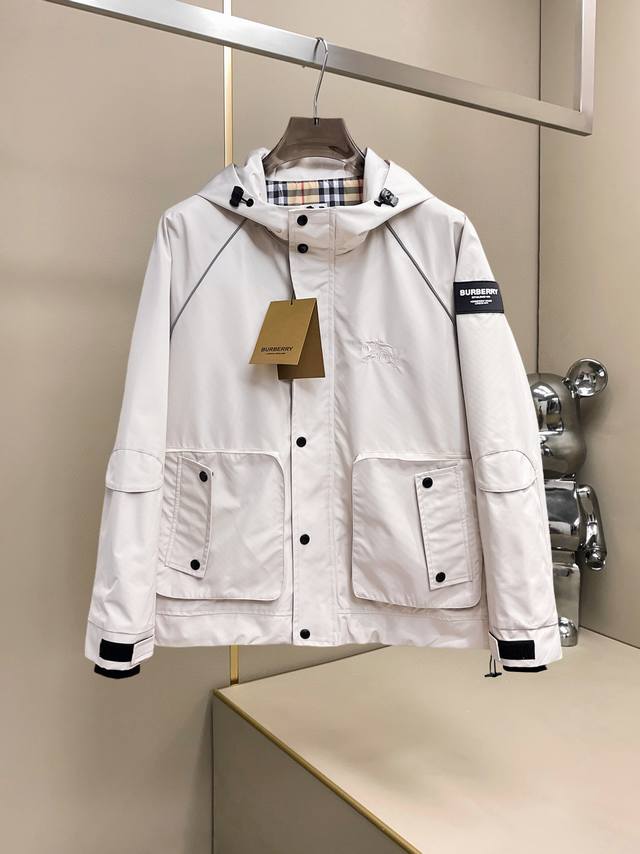 p420 Same style as the Burberry official website, complete with all three tags,