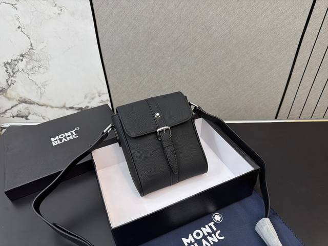 p250 Montblanc Flap Leather Camera Bag, Shoulder Bag, Crossbody Bag, Phone Bag.