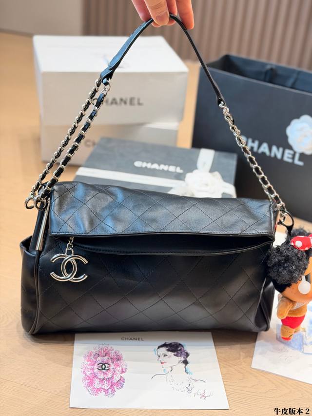 牛皮版本 p340 大号 Chanel 口盖包 慵懒随性又好背 上身满满的惊喜 高级慵懒又随性 彻底心动的一只 Size：大号35 30Cm
