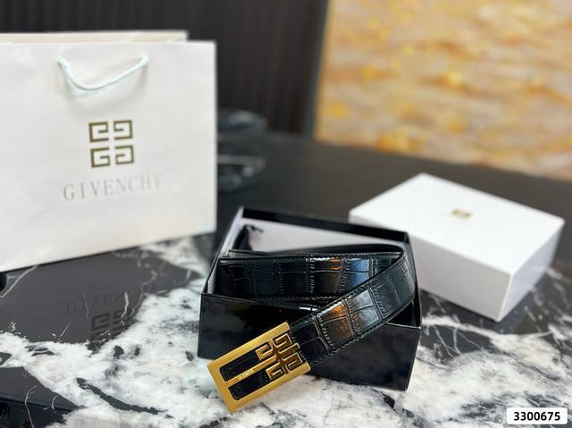 p160 Givenchy Belt Set - High-end, sophisticated, understated luxury with substa