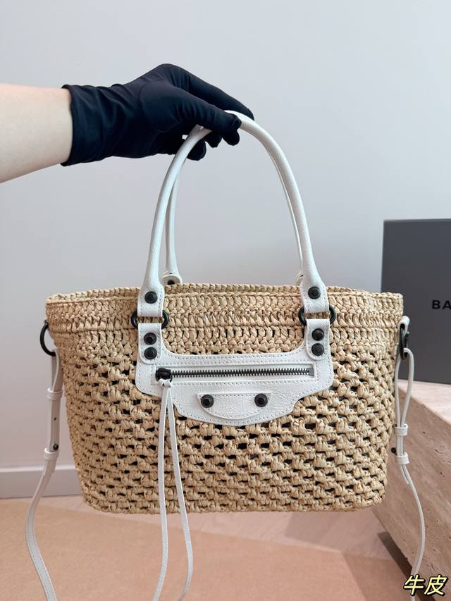 p400 Balenciaga Le City Basket (Ddd) The essence of summer is hidden within this p400 Balenciaga Le City Basket (Ddd) The essence of summer is hidden within this