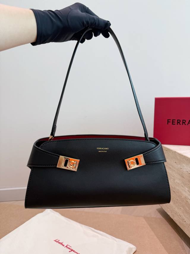 p250 Ferragamo new handbag/underarm bag with gift box, extra large capacity, lat