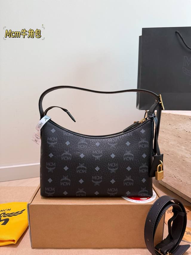 p200 with airplane box. Mcm Aren Visetos Hobo Croissant Bag. Classic Visetos mon