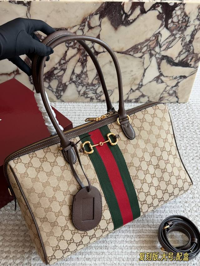 260 大号 Gucci老花波士顿｜复古常青款 双G帆布+红绿织带+马衔扣三大王牌标识，圆筒包超能装，手提 斜挎两用，通勤逛街一键拿捏，经典款常年保值。 棕牛皮