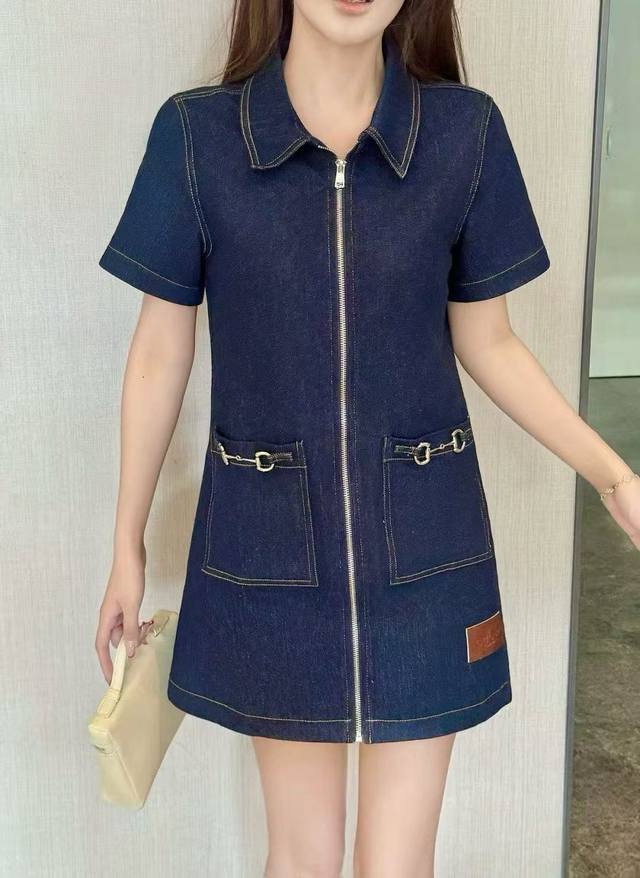 p210 Style No. 20264504 Gucc* New Metal Buckle Zipper Collar Short Sleeve Denim