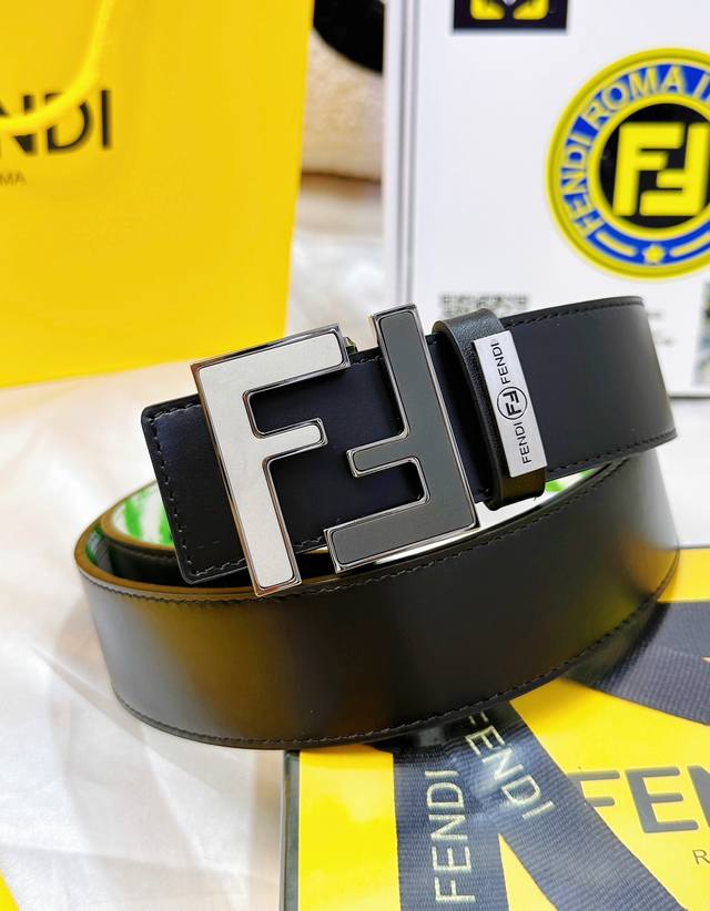 皮带：Fendi.芬迪..顶级原单复刻.p210 腰带：百分百进口头层牛皮，保证真皮。双层Ff砂金双色工艺24K纯钢扣，永不掉色涂鸦彩绘印花图案艺术正反双面使用