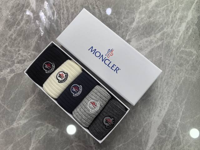 Special offer p70, comes with boutique packaging. Moncler's latest double-needle