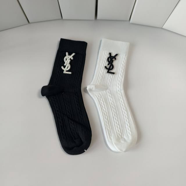 特p60配专柜包装 Ysl 圣罗兰 新款羊绒堆堆袜袜子！一盒两双，专柜同步筒袜袜子，大牌出街，潮人必备超好搭