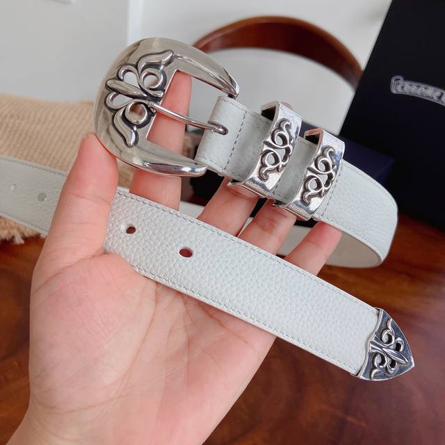 290-% Chrome Hearts Belt. A four-piece set featuring iris flower double rings, a 290-% Chrome Hearts Belt. A four-piece set featuring iris flower double rings, a