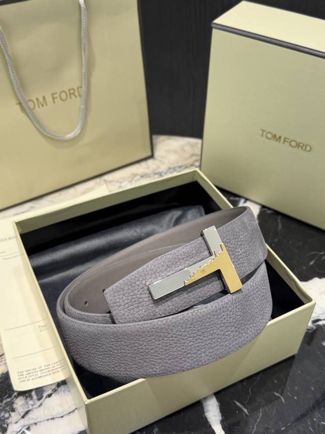200 -- Tom Ford. New high-end double-sided calfskin leather, matte pebbled textu 200 -- Tom Ford. New high-end double-sided calfskin leather, matte pebbled textu