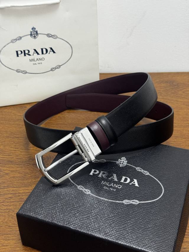 180--prada 3.5Cm Color: Black/Burgundy A simple and elegant cowhide leather belt 180--prada 3.5Cm Color: Black/Burgundy A simple and elegant cowhide leather belt