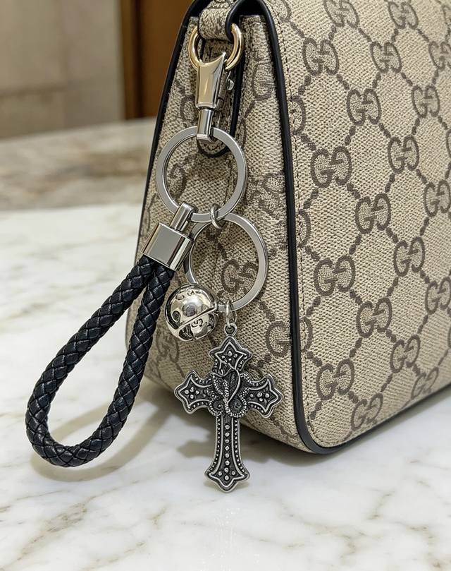 p100 New Product Release: Gucci Keychain, Gucci Bag Buckle, Latest Bag Charm, Hi