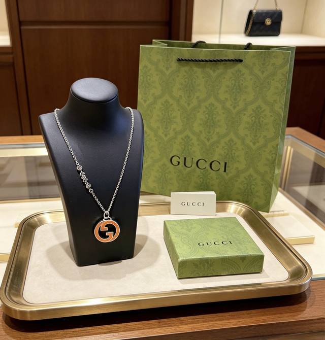 p110. New Arrival: Super Cool Gucci Necklace, Latest Model, Higher-End Chain, Ce