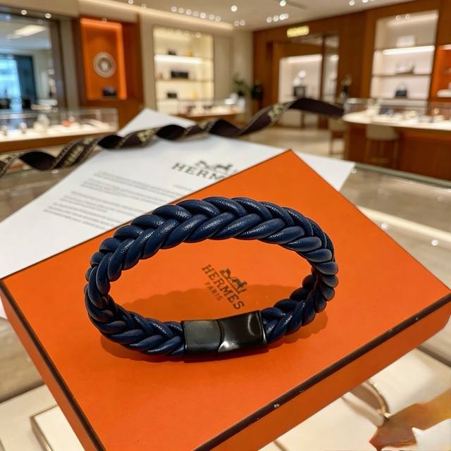 p110 New Arrival: Hermes Leather Cord Bracelet, Latest Style, Handmade Leather M