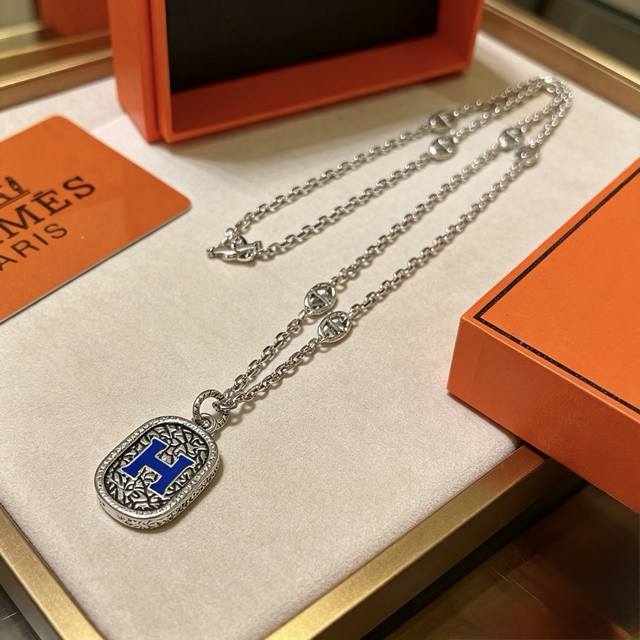 p110. Hermes Pig Nose Necklace Series Jewelry Imported Customization. High-end c