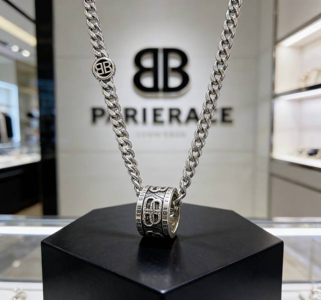 p110 原单货新品 巴黎世家项链 Balenciaga 新款项链专柜一致 细节做工精细 每个细节流程到位 设计工艺精细 火爆款出货 设计独特 复古风格 巴黎世