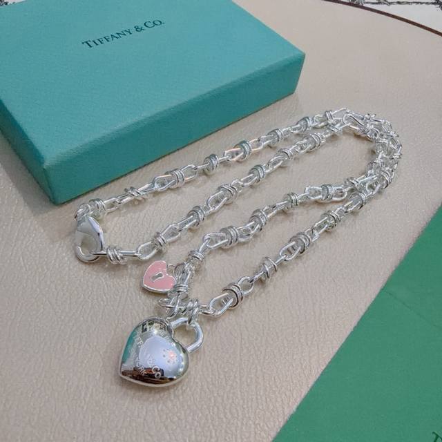 p160 New Tiffany & Co. necklace, exquisite silver version, celebrity style, retr