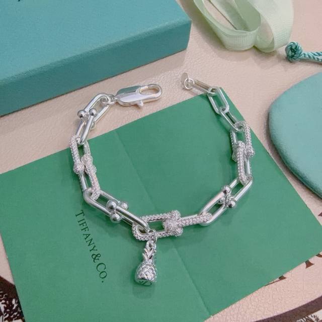 p180 New Tiffany & Co. bracelet, exquisite silver version, celebrity style, retr