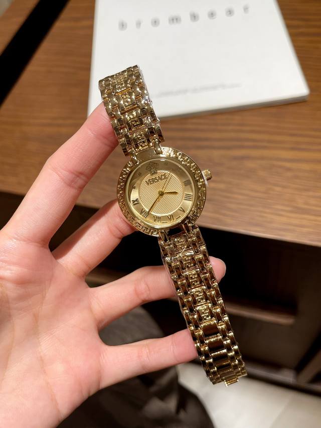 Versace￥p100