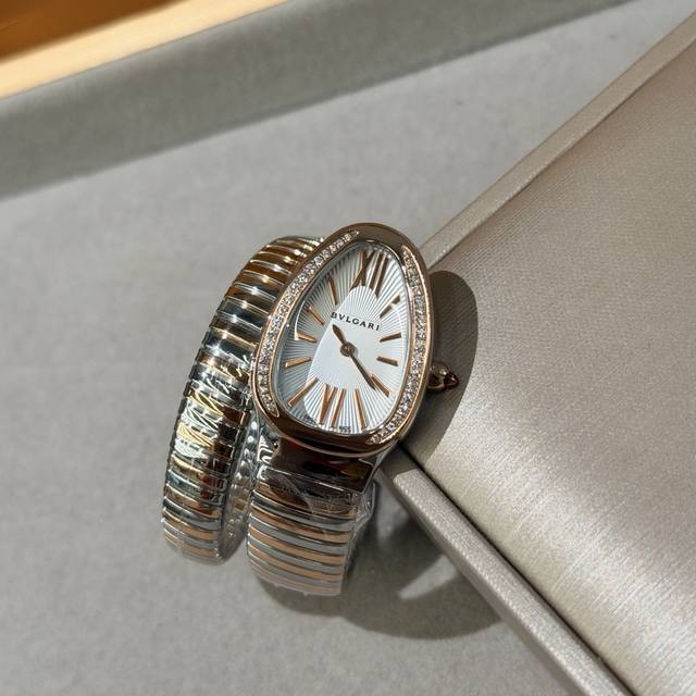 340 金 280 钻20 Bvlgari宝格丽 Serpenti Spiga 期待已久 历时2年时间打造的完美专柜版本 腕表将灵蛇的曼妙造型与Tubogas金