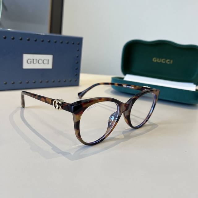 90 p Gucci New Optical Glasses, Unisex
