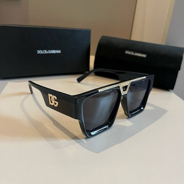 90 pD&G Dolce & Gabbana Men's New Sunglasses, Unisex Sunglasses, Super Cool 90 pD&G Dolce & Gabbana Men's New Sunglasses, Unisex Sunglasses, Super Cool