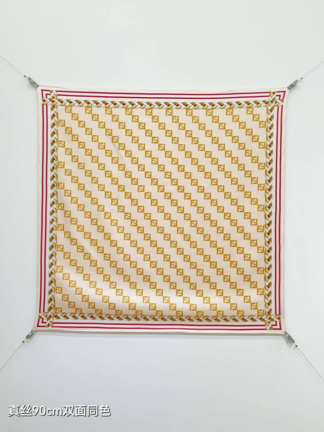 p190Sfd260218 Momme Double-sided 90X90Cm Twill Silk Fendi