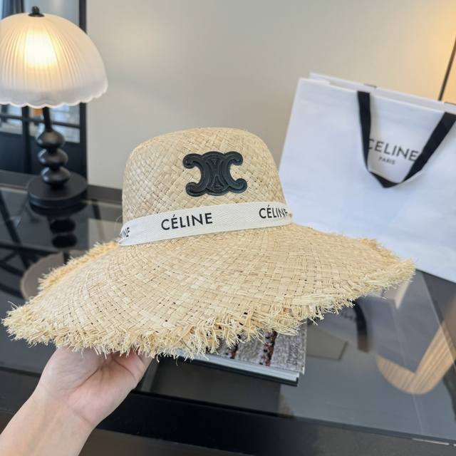 100 pCeline straw hat