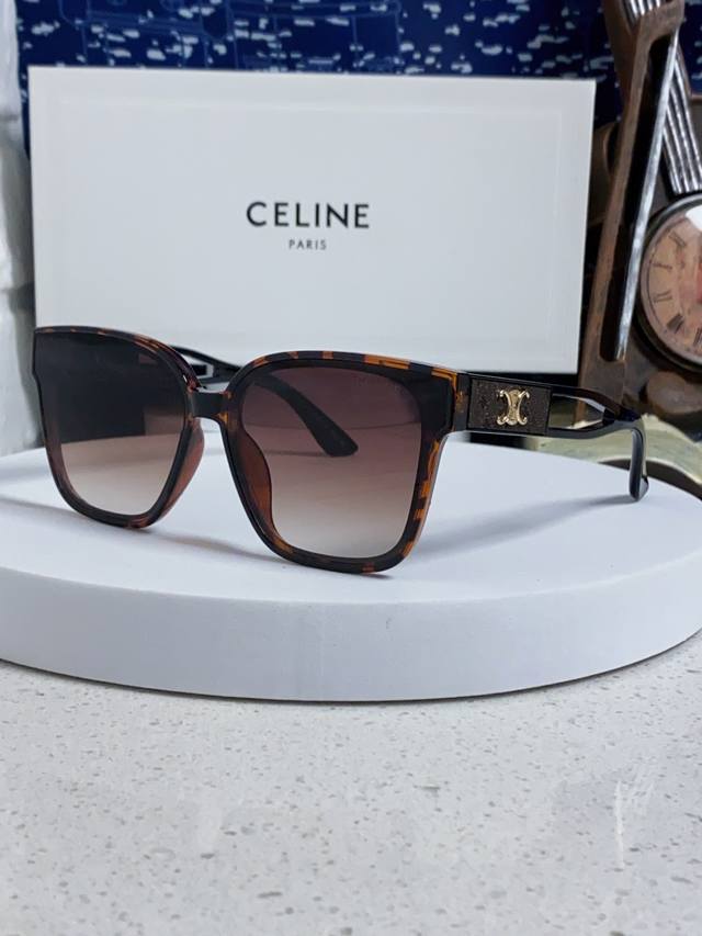 p100 Celine塞林 2026新款凯旋门墨镜高级感方形显瘦太阳镜防紫外线女款