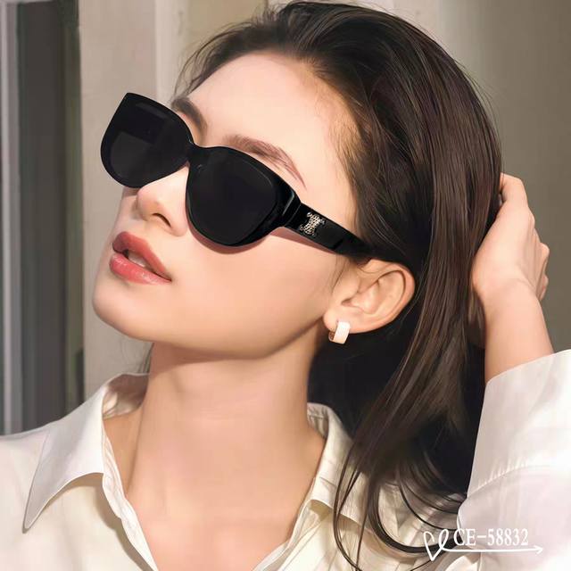 p80 . 法国塞林-Celine . 宝丽来树脂偏光镜片 . Tr90镜架轻便佩戴舒适 . Size 58-17-142， . 款太阳镜减轻强光负担，遮挡有害