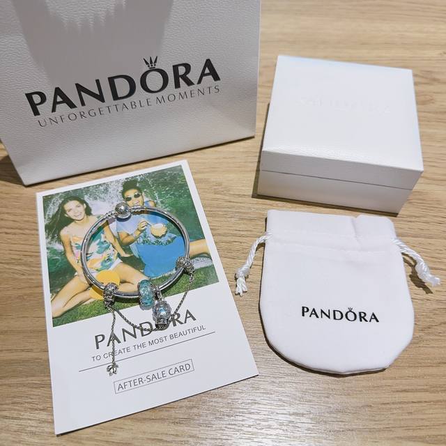 180 Pandora Frozen Bracelet Reissue: A new Pandora bracelet that can be freely m