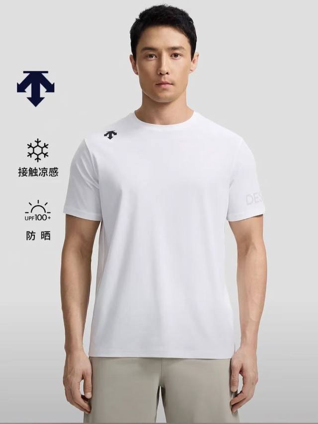 Wholesale 100 Descente Commuter Sports & Casual T-shirts with Fully Taped Seam -