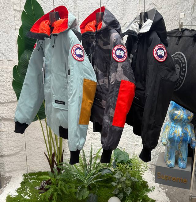 380大鹅 Nba 联名 01飞行羽绒服 匠心复刻，蠹家臻品 加拿大品牌Canada Goosex Nba X Rhude 三方联名 羽绒服 、一直是被公认为最