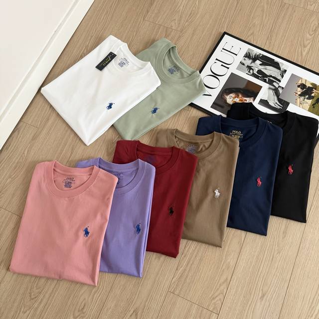 供70控65Ralph Lauren 拉夫劳伦 经典小马刺绣短袖T恤 日常百搭基础款面料采用260G高克重纯棉面料，厚实有型、手感超软、亲肤不透光，春秋单穿刚刚