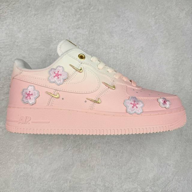 330Nk Air Force 1′07 Low 空军一号低帮百搭休闲运动板鞋 Fc3654-121 柔软、弹性十足的缓震性能和出色的中底设计 横跨复古与现代的