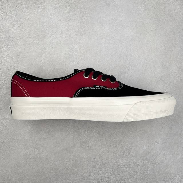 170Vans Authentic Reissue 44 范斯官方 舒适百搭低帮休闲帆布鞋融合了Vans安纳海姆的复古属性 从鞋型和贴合度方面重塑鞋款 尺码：3