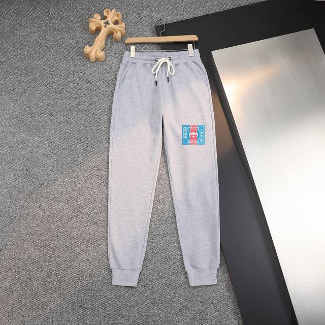 p160 Gk62 Gucci 古驰 Ss秋冬秀款 修身线条简约品牌Logo运动裤 国内代工厂p出口 供应顶级品牌的面料 380G克重 兼容所有身材腰部松紧带黑
