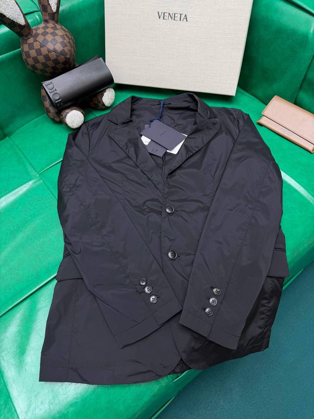 p530 Prada Re-Nylon Fw25 Solid Color Single-Breasted Jacket with Back Vent, Men'