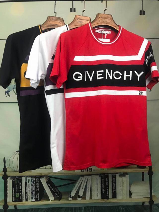 p110 Givenchy: 2019 Spring/Summer Newest Short-Sleeve T-Shirt, Latest from the O