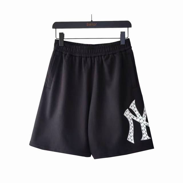 Local pickup, 170. Real photos and details + size chart. Mlb large logo letter p