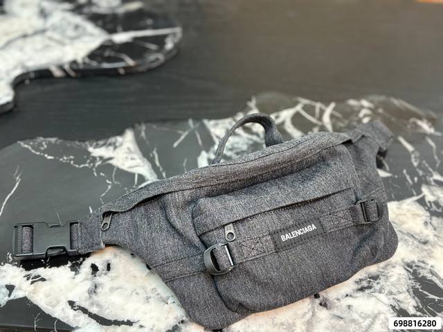 p230 Balenciaga Army Series Waist Bag. Made of black lambskin, this Balenciaga A