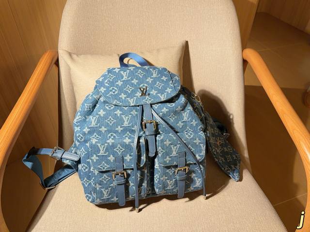 290Lv路易威登丹宁牛仔双肩背包双肩包大容量尺寸30×32×15礼盒包装J