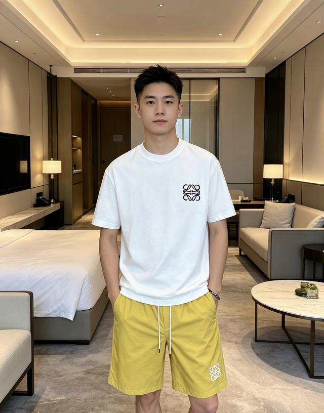 p290 Loewe 2026 Spring/Summer New Arrival: Topstitched Embroidered Casual Shorts
